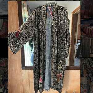 Leopard and tiger velvet kimono by Johnny Was Size L